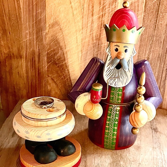 Smoking Pipe King Man.  Old World Christmas. Adorable. KING. Not a Nutcracker. - Picture 6 of 10